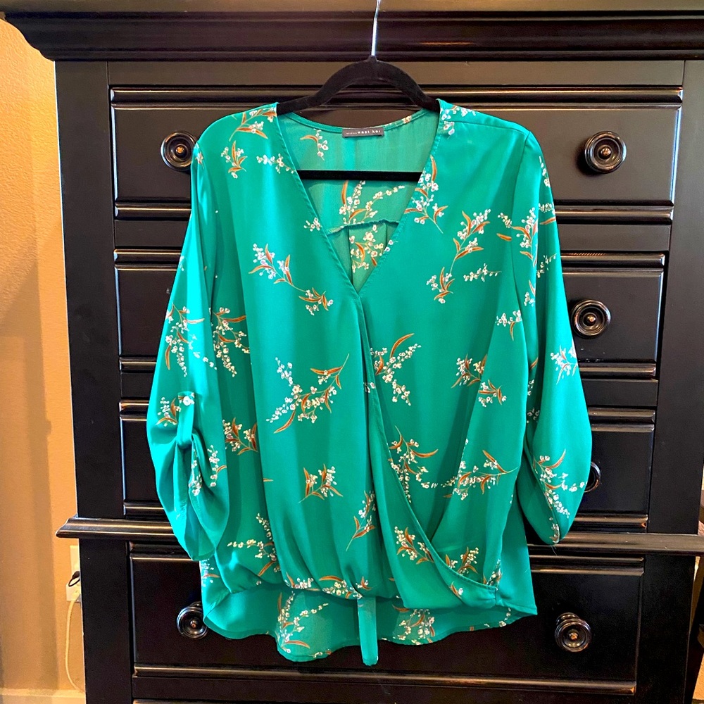 West Kei green floral 3/4-length top